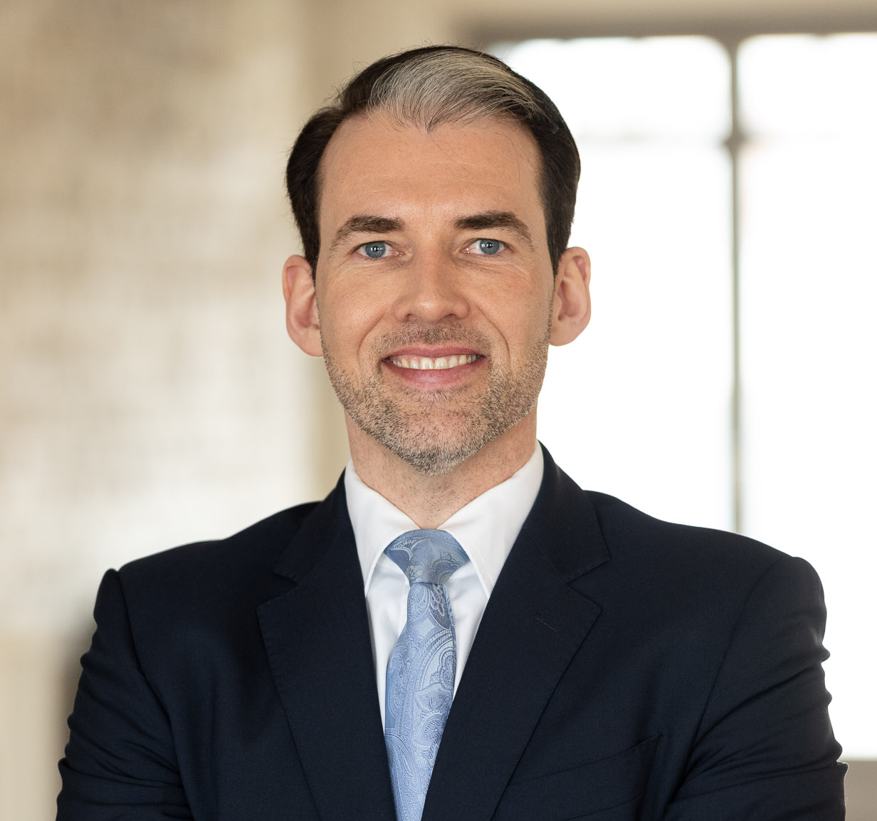 Prof. Dr. Erik Strauss